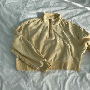 Yellow cropped 1/2 zip sweatshirt